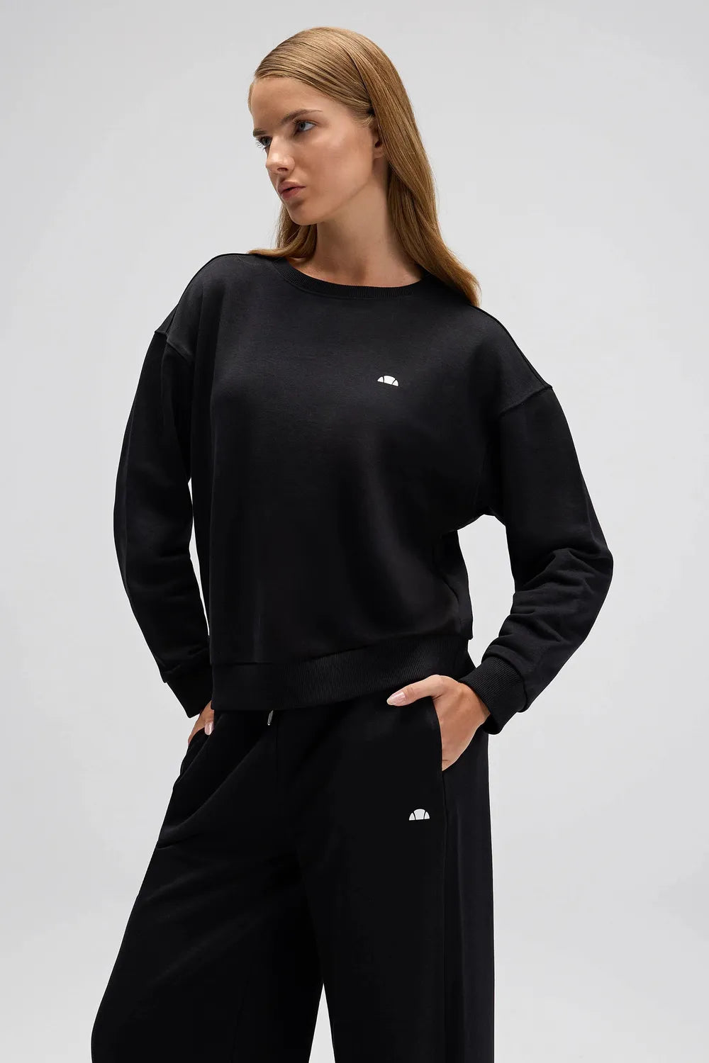 Ellesse Kadın Siyah Sweatshirt EF527-BK