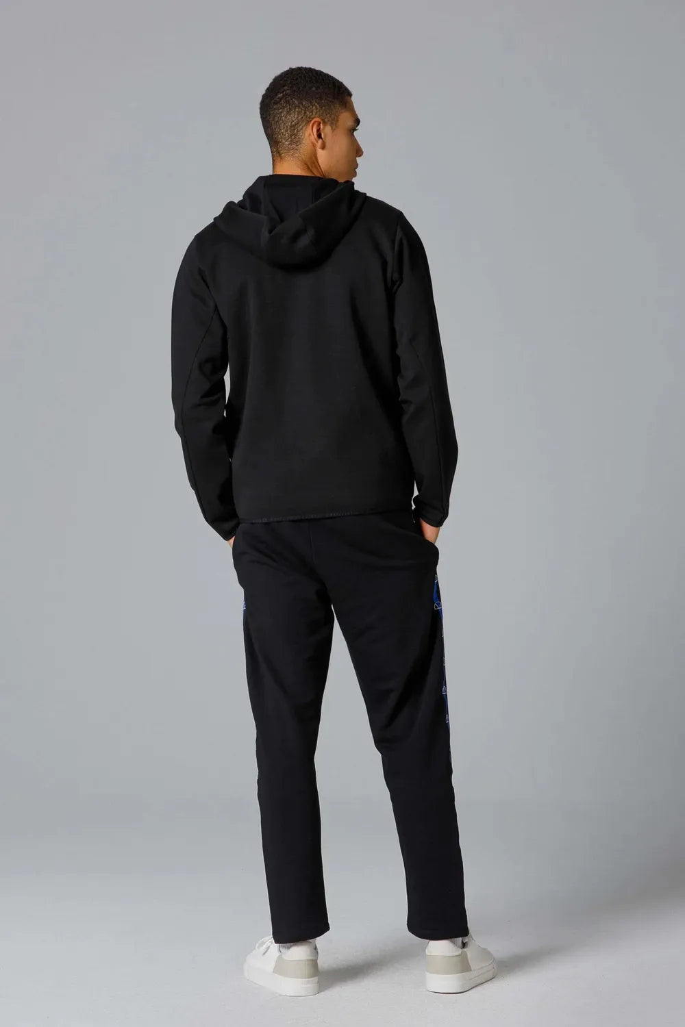 Ellesse Erkek Fermuarlı Kapüşonlu Siyah Sweat EM213BK