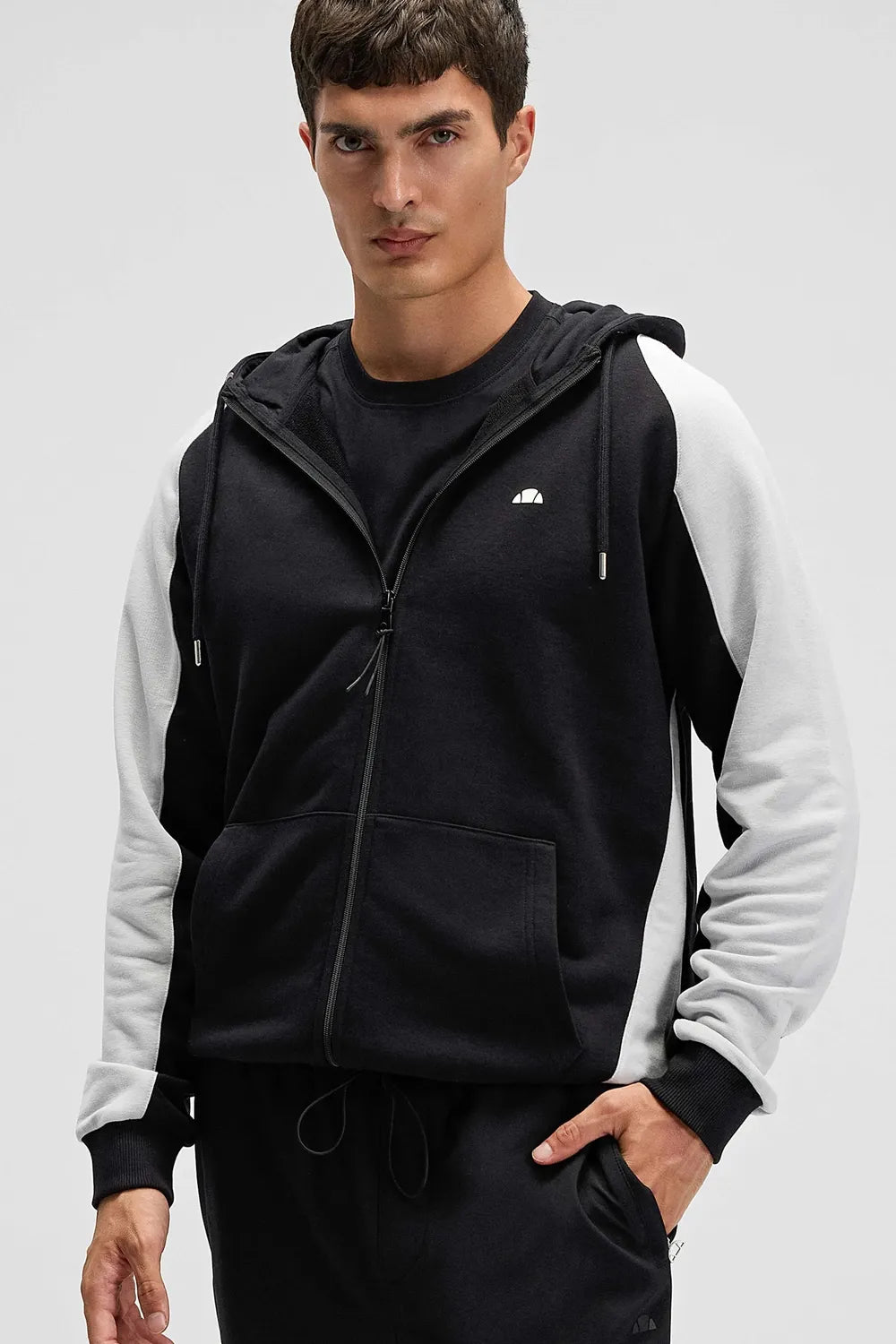Ellesse Erkek Siyah Fermuarlı Kapüşonlu Sweat EM560-BK