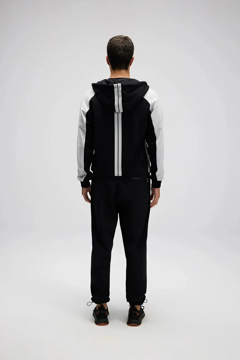 Ellesse Erkek Siyah Fermuarlı Kapüşonlu Sweat EM560-BK