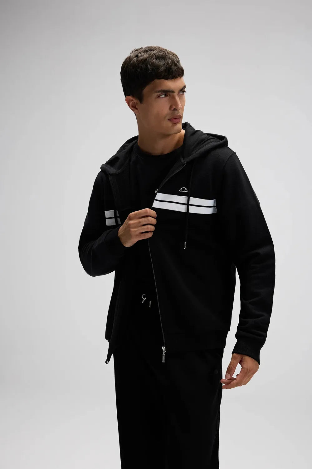 Ellesse Erkek Siyah Kapüşonlu Sweatshirt EM617-BK