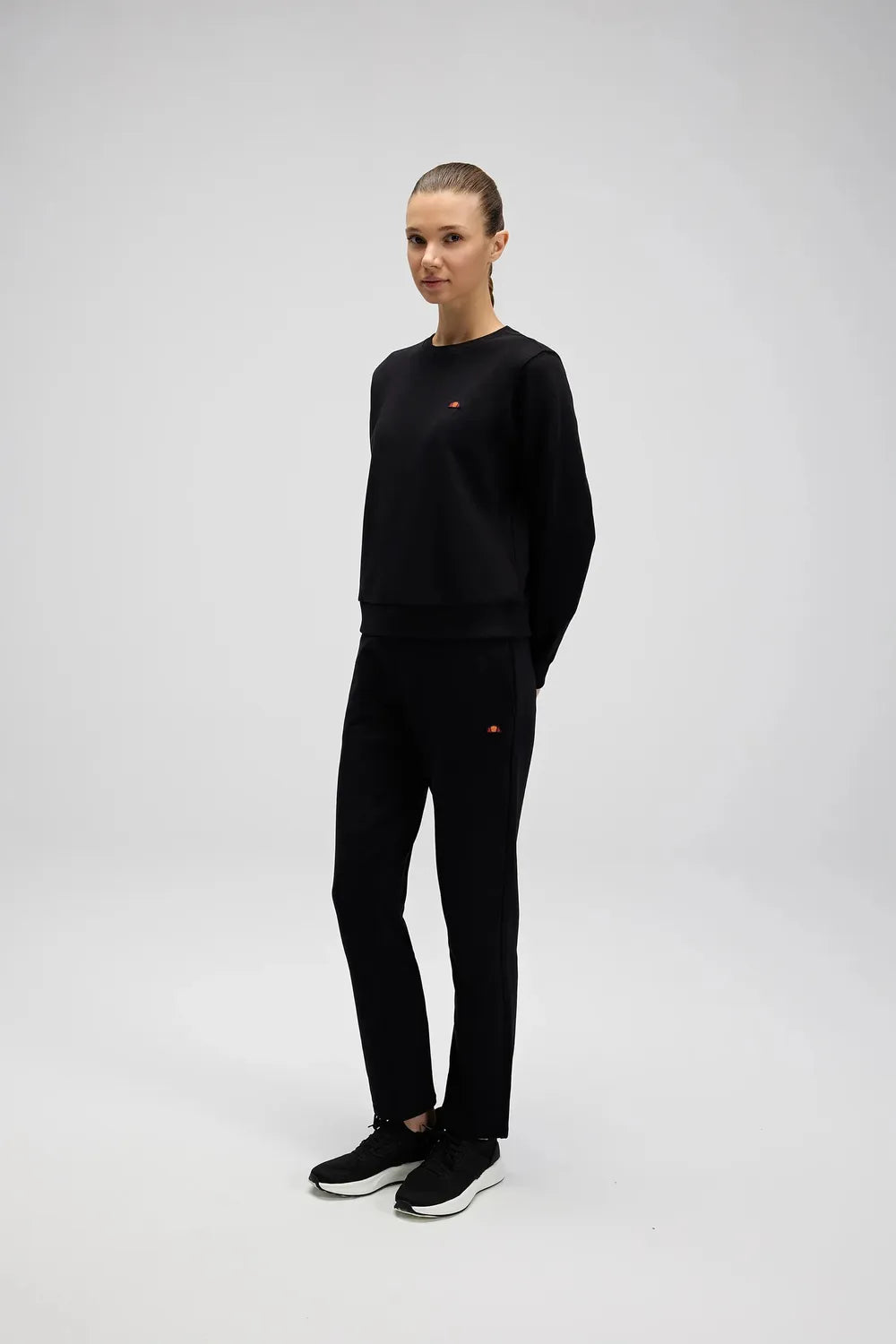 Ellesse Kadın Siyah Sweatshirt EF553-BK