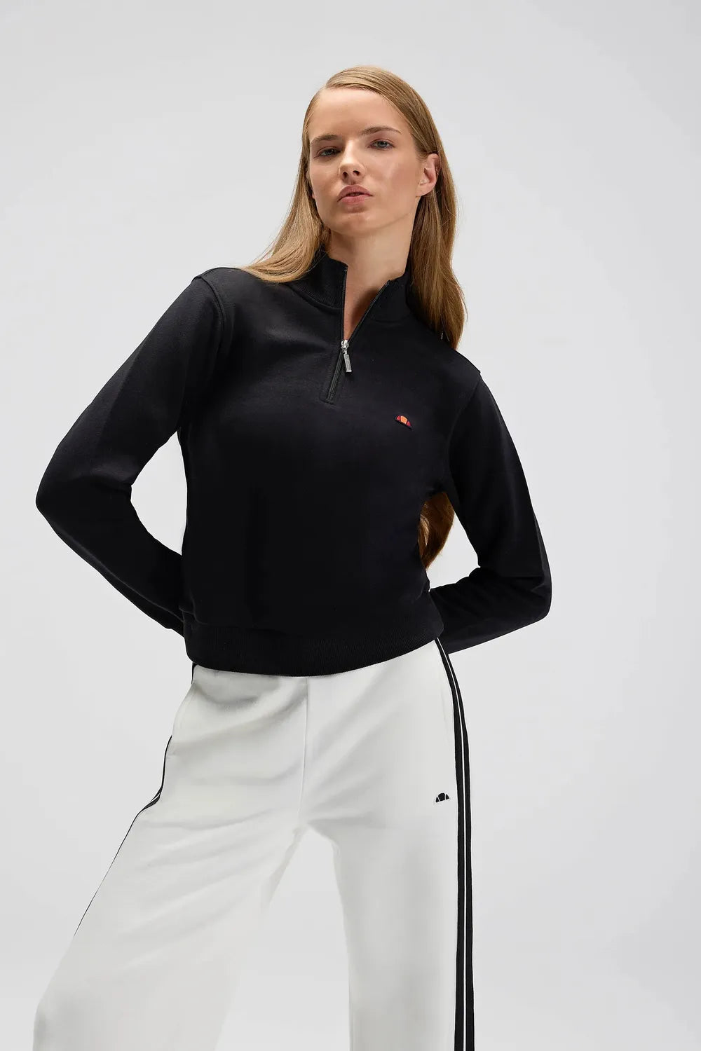 Ellesse Kadın Siyah Yarım Fermuarlı Sweat EF557-BK