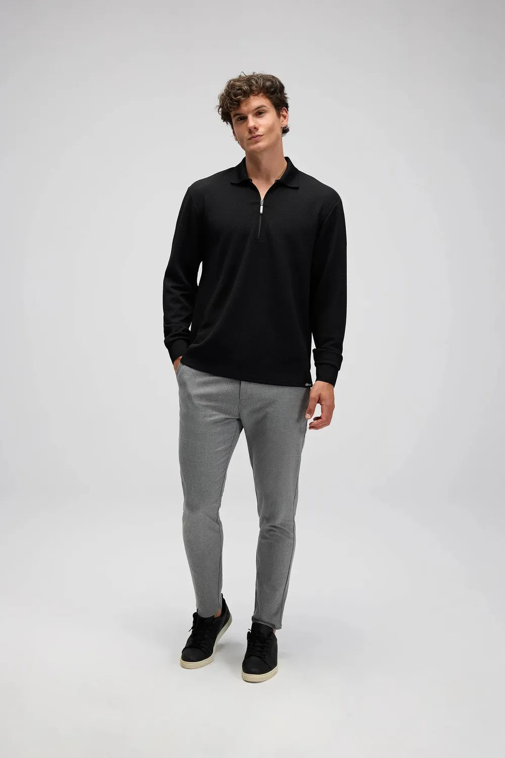 Ellesse Erkek Siyah Sweatshirt EM601-BK