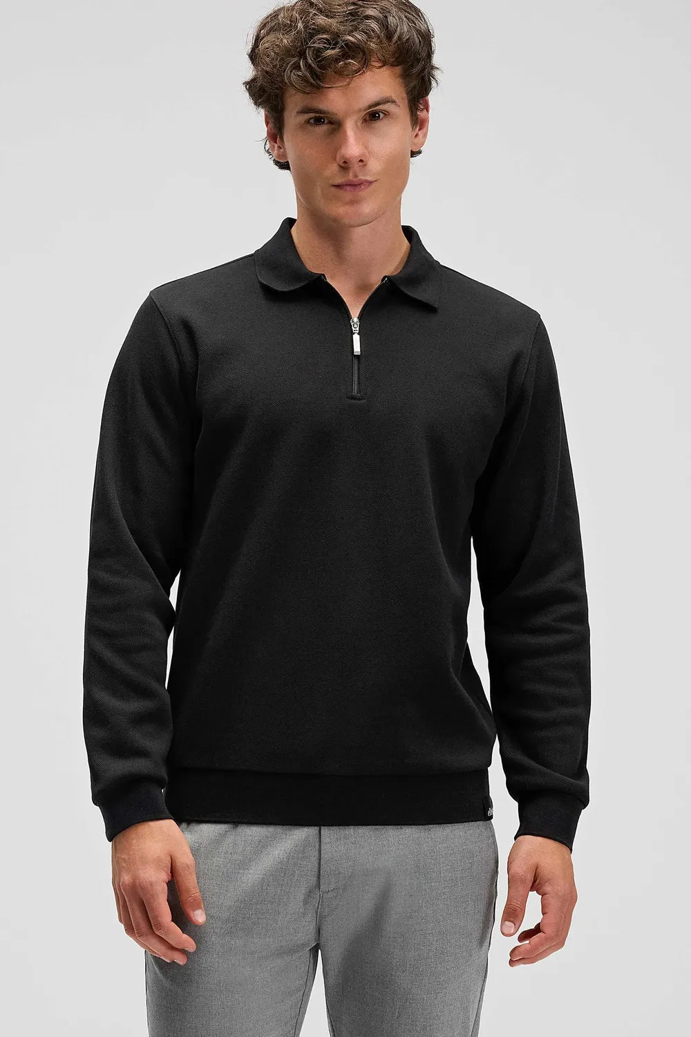 Ellesse Erkek Siyah Sweatshirt EM602-BK