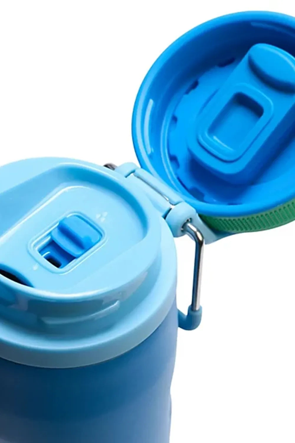 The IceFlow™ Bottle Twist Flip 0.47L / 16oz Azure 1210001906174