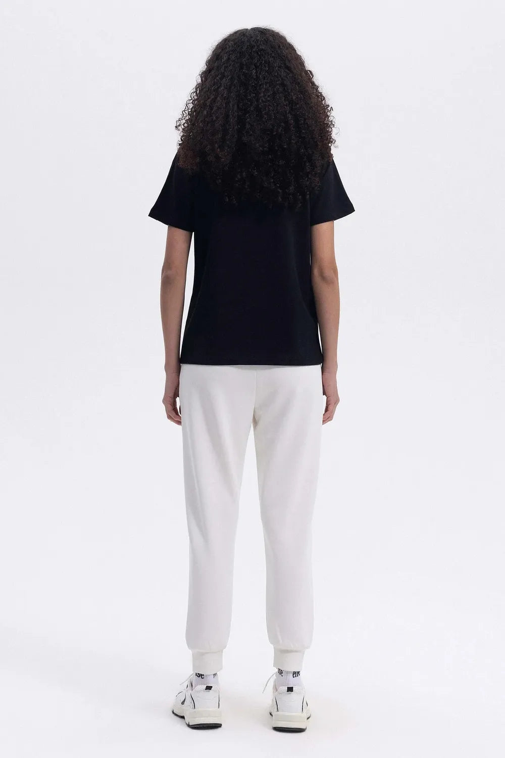 ELLESSE Kadın Siyah Tişört EF174-1