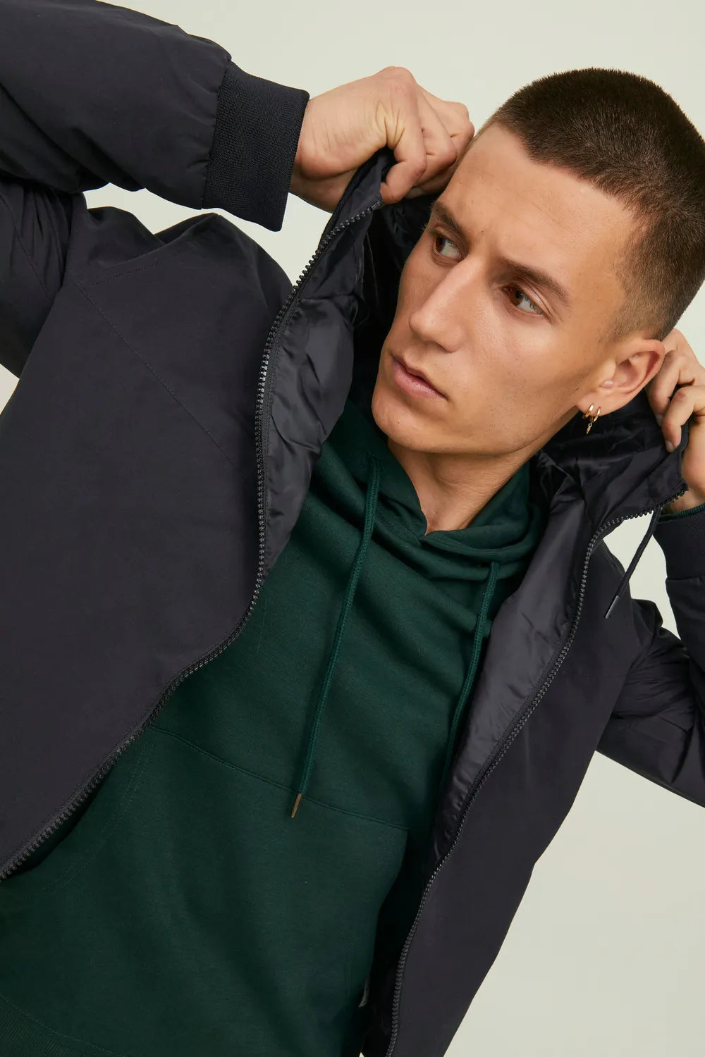 JACK JONES Erkek Siyah Kapüşonlu Mont 12200208