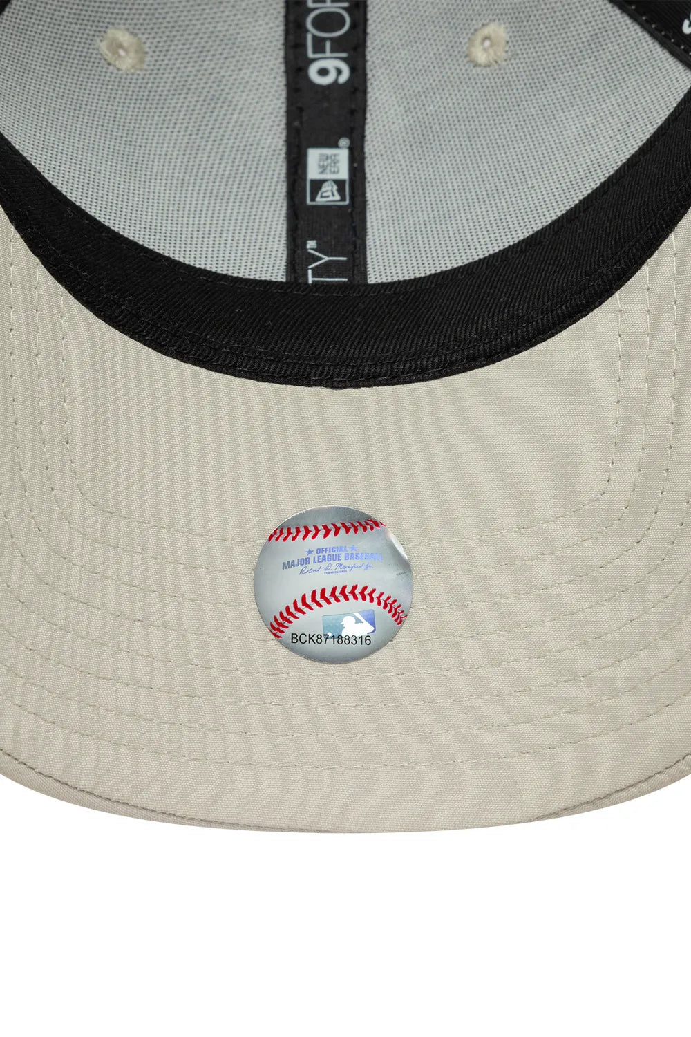 New Era Unisex Açık Bej Şapka 940