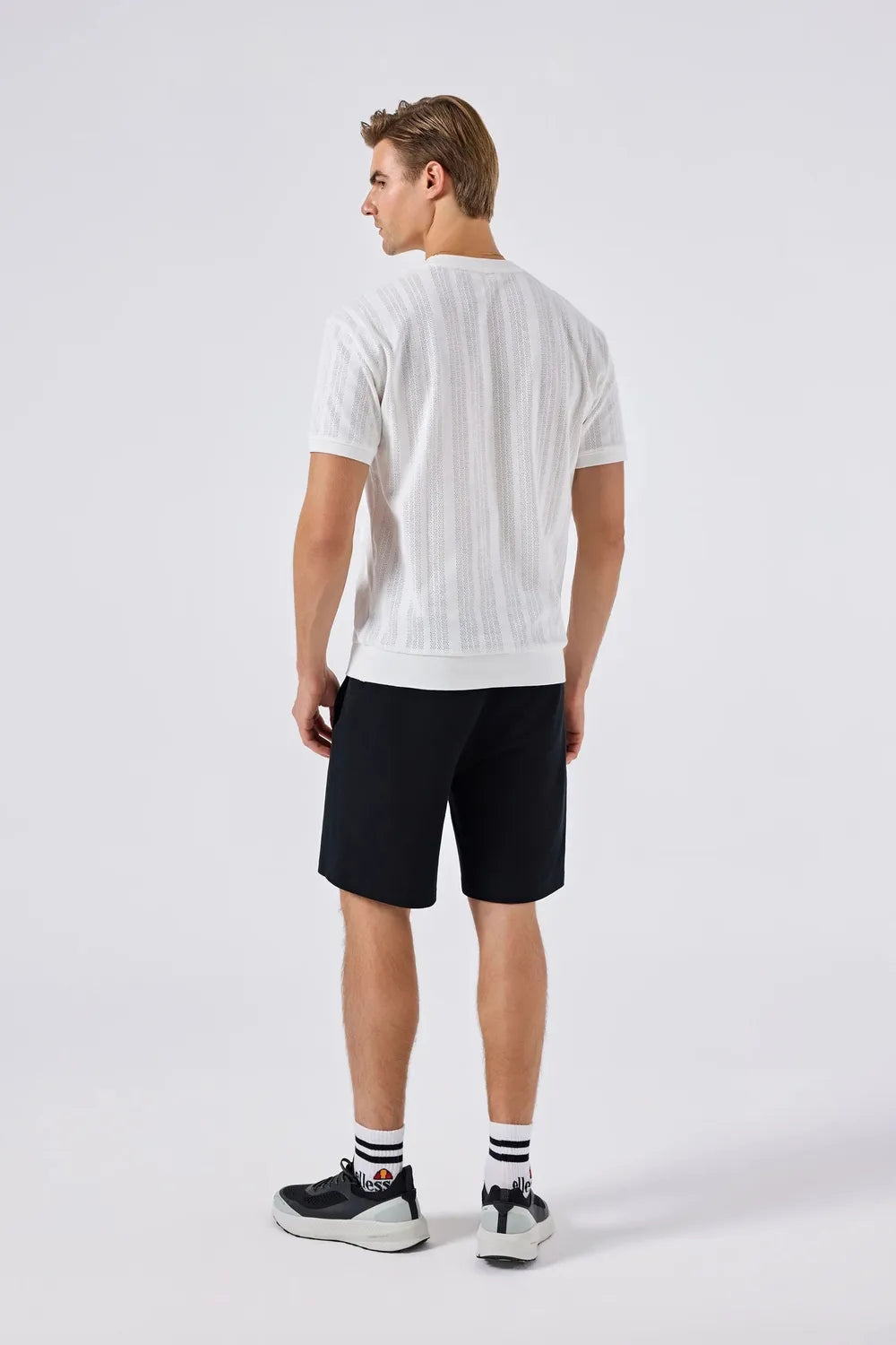 Ellesse Erkek Off White Tişört 6SM5057