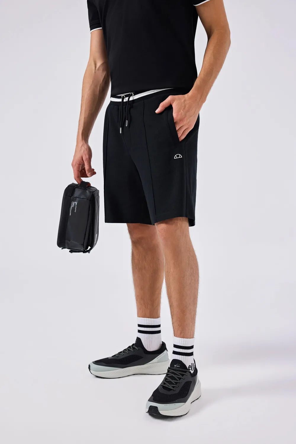 Ellesse Erkek Siyah Tişört 6SM4013