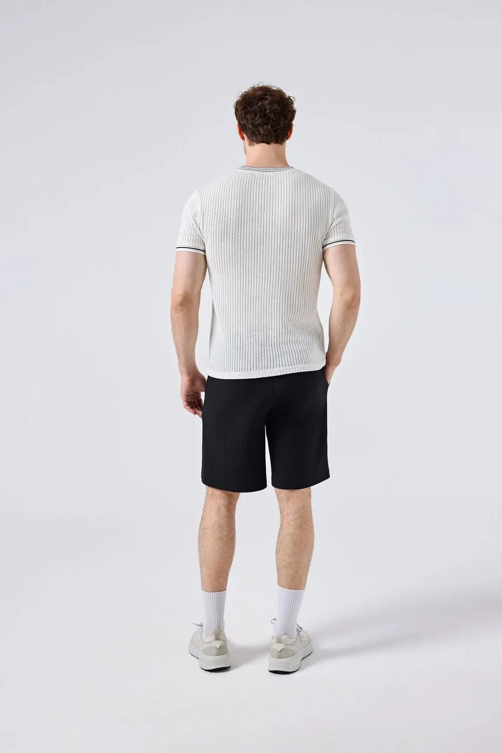 Ellesse Erkek Off White Tişört 6SM5046