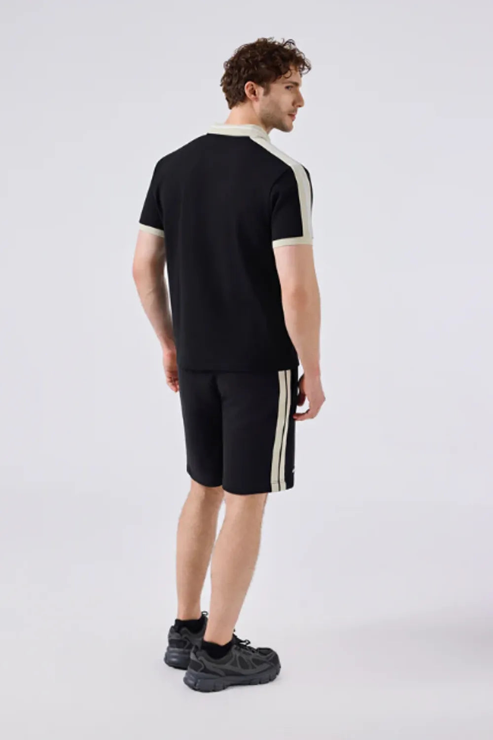 Ellesse Erkek Siyah Tişört 6SM5016