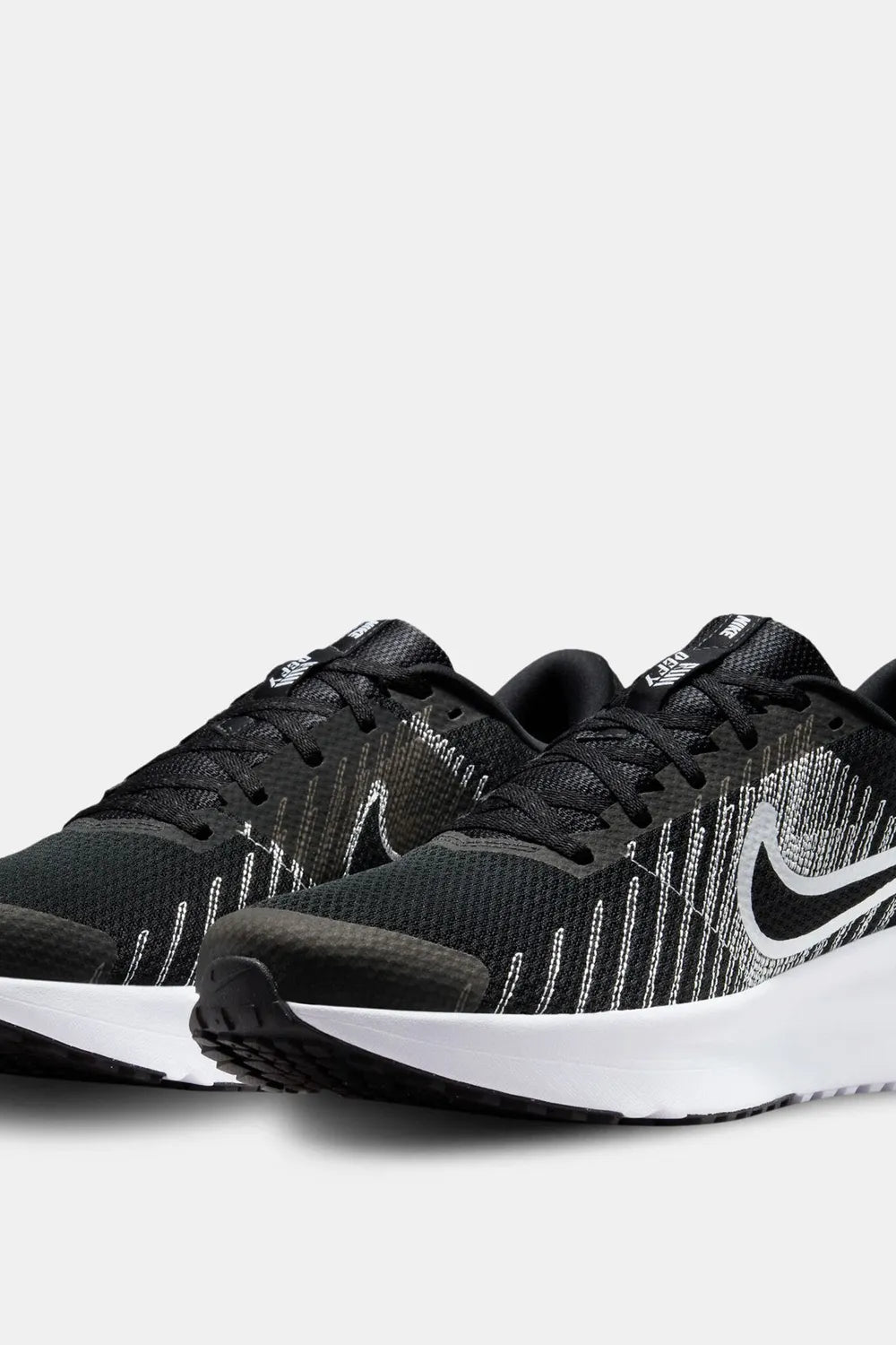 Nike Erkek Siyah Run Defy HM9594