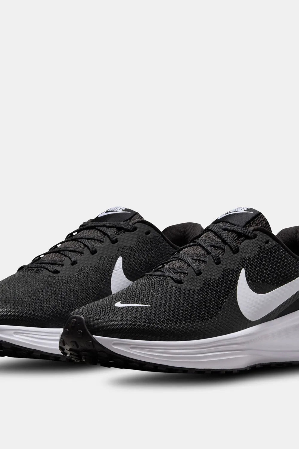 Nike Kadın Siyah Revolution 8 HQ1995